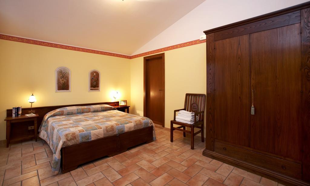 Maison d'hôtes Casale Favilluta à Petrignano Chambre photo