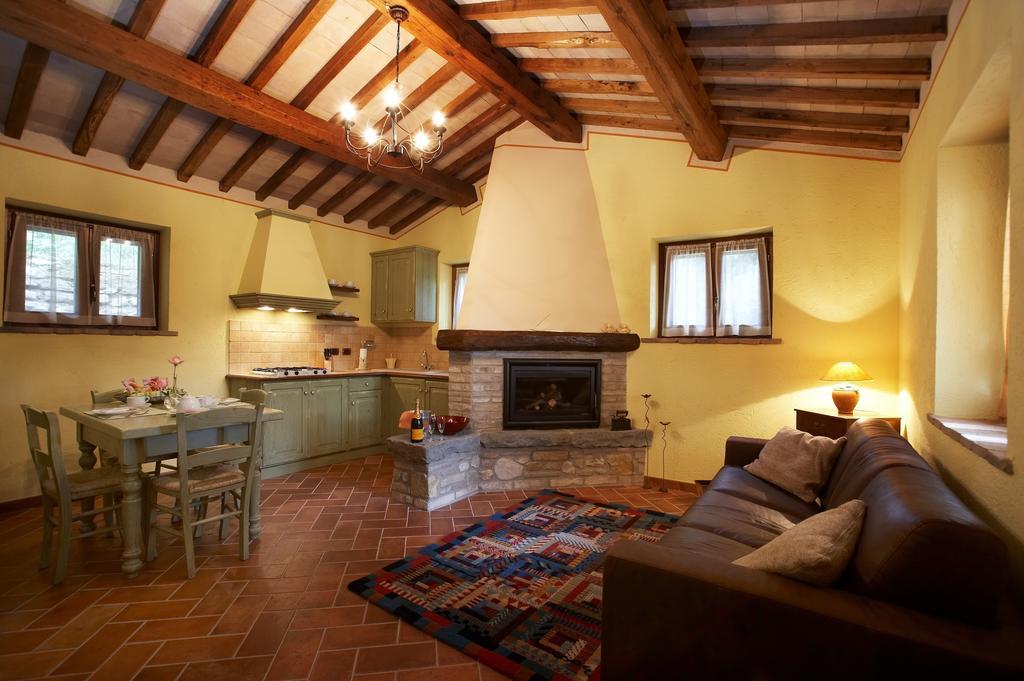 Maison d'hôtes Casale Favilluta à Petrignano Chambre photo